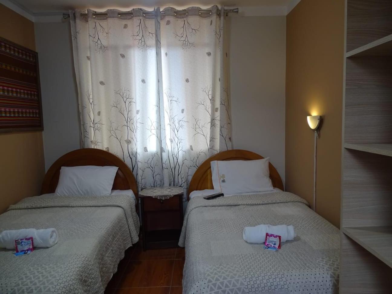 Casa Hospedaje Teresita ชาชาโปยาส ภายนอก รูปภาพ