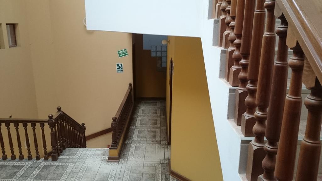 Casa Hospedaje Teresita ชาชาโปยาส ภายนอก รูปภาพ