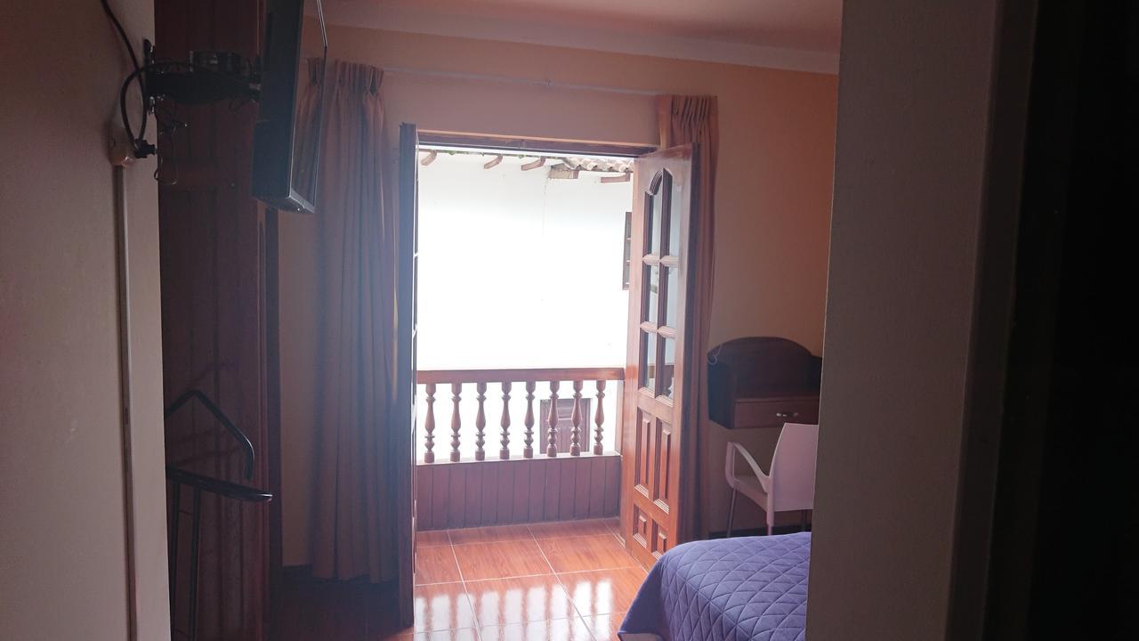 Casa Hospedaje Teresita ชาชาโปยาส ภายนอก รูปภาพ