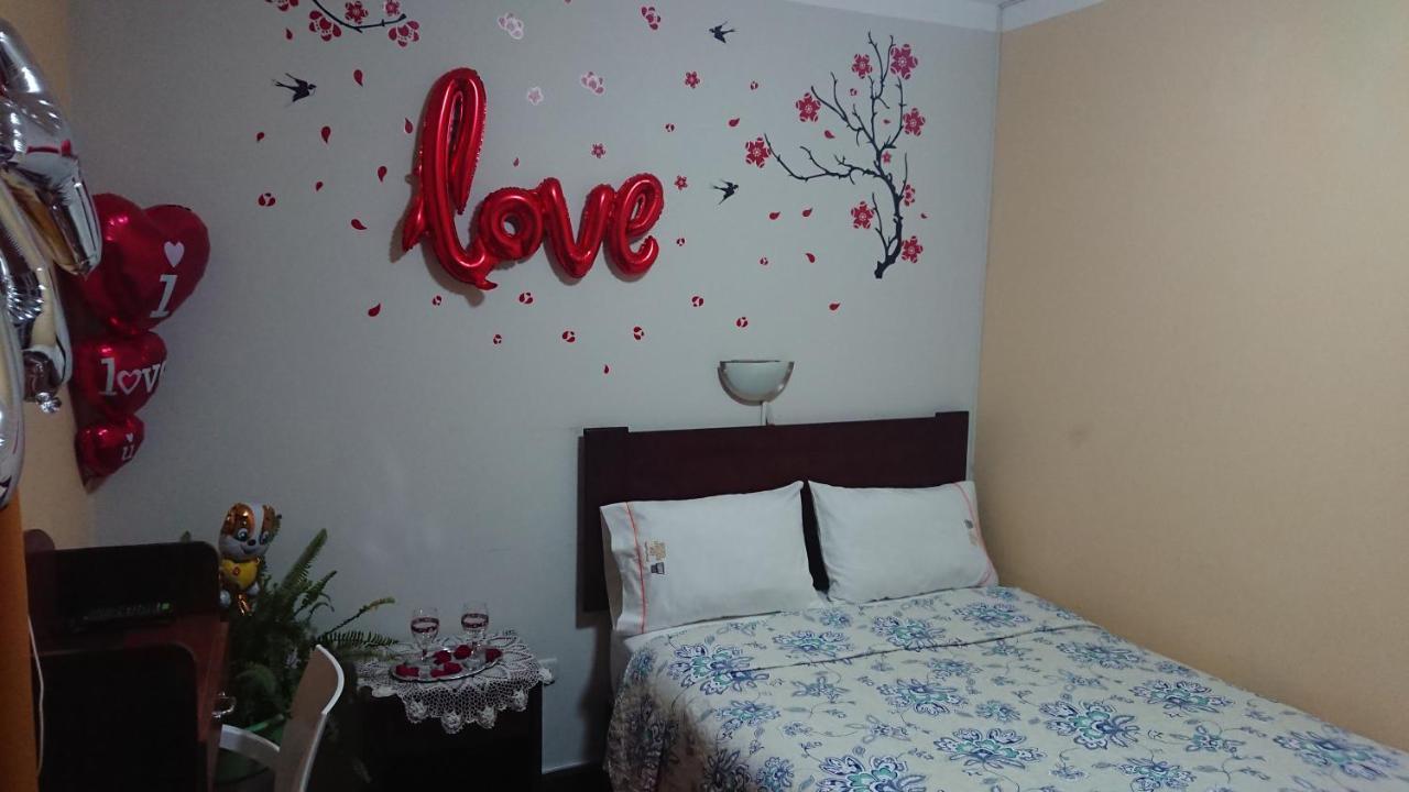 Casa Hospedaje Teresita ชาชาโปยาส ภายนอก รูปภาพ